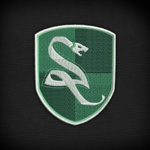 Naszywka na szatę Slythering Snake House z Wizard School Legacy (Cosplay) - plik do haftu maszynowego