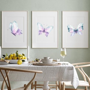 Set di acquerelli  artistici floreali raffiguranti farfalle colorate. Set di 3 acquerelli.Fatti a mano.Carta italiana fatta a mano.