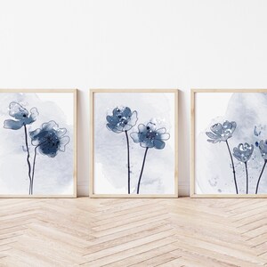Set di acquerelli  artistici floreali raffiguranti fiori blu. Set di 3 acquerelli.Fatti a mano.Carta italiana fatta a mano.