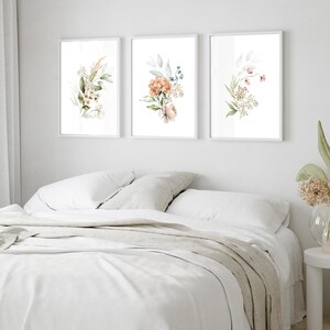 Set di acquerelli  artistici floreali raffiguranti fiori rosa e verdi. Set di 3 acquerelli.Fatti a mano.Carta italiana fatta a mano.