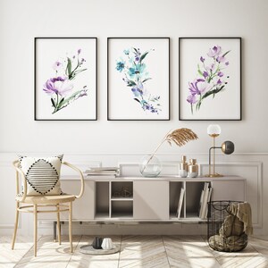 Set di acquerelli  artistici floreali raffiguranti fiori blu e rossi. Set di 3 acquerelli.Fatti a mano.Carta italiana fatta a mano.