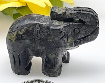 Unique Gemstone Elephant Figurines Ocean Forest Mookaite Jasper Amethyst Jade Agate Healing Decor Spiritual Growth Dream Stone Carving