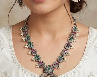 Antique Green Ruby Stone Brass Necklace in Silver Tone / Jaipur theme jewelry, Indian jewellery, temple jewelry, oxidized oxidised