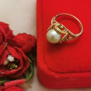 Vintage 18ct H.G.E Gold fillled ring with Japanese Cultured Pearl marked A, 1990's