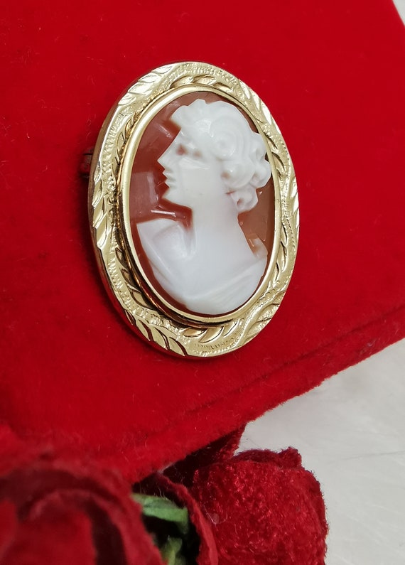 Vintage Rolled Gold Cameo Shell Brooch England 5 … - image 4