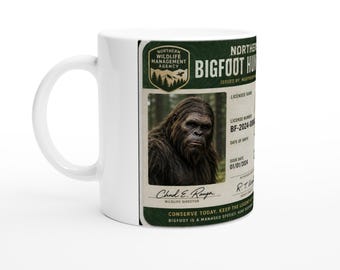 Bigfoot-Suche ID-Karten-BECHER, lustiges Sasquatch-Jäger-Geschenk, Cryptid-Liebhaberbecher, Bigfoot-Sichtungsgeschenk, Waldforscher
