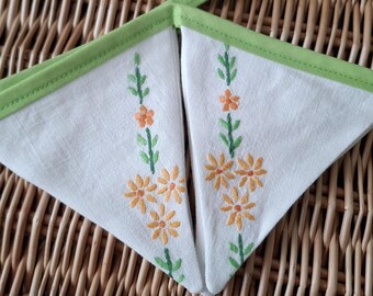 Vintage Embroidered Fabric Bunting 1.57m