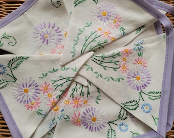 Handmade Vintage Embroidered Bunting 3.15m