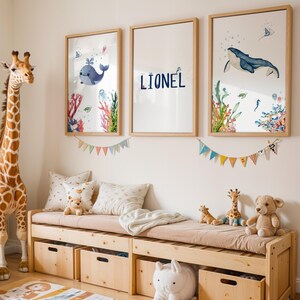 Art mural personnalisé pour chambre d'enfant sur le thème de l'océan, nom personnalisé imprimé baleine et animaux marins, décoration pour chambre de bébé, affiche encadrée en bois, cadeau de baby shower