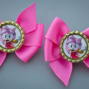 Amy Rose Sonic Bows, Set of 2 Sonic Bows, Sonic Hair Bows, Amy Rose Bows, Sonic Birthday, Sonic Party, Amy Rose Sonic, Amy Rose Hair Bows