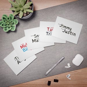 Célébrez des duos emblématiques avec un jeu de cartes de voeux amusantes (paquet de 5)