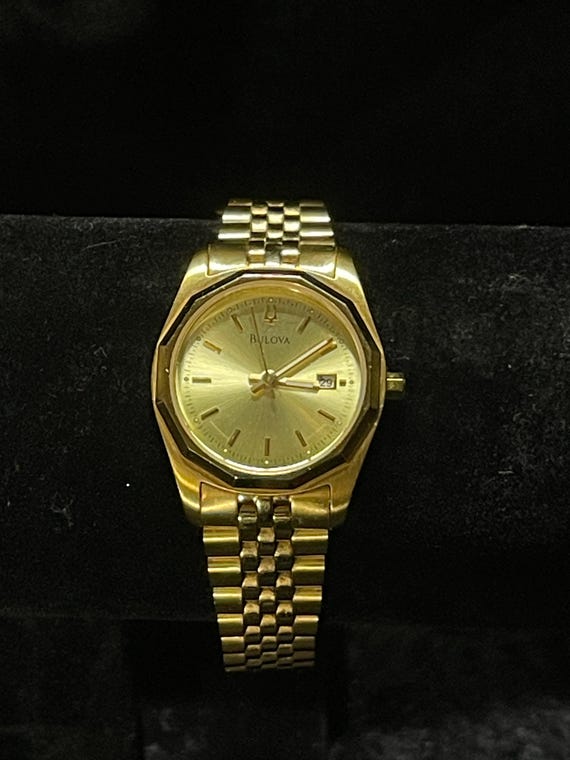 BULOVA Quartz Analog Stainless Steel White Gold Near Mint