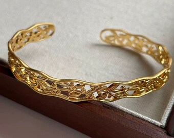 Vintage Style Open Golden Bracelet | Dainty Gold Cuff Bracelet | Retro Gold Adjustable Bangle | Minimalist Open Gold Leaf Pattern Bangle