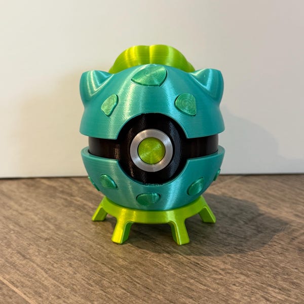 Custom Bulbasaur Inspired Pokeball Fanart