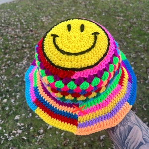 Smiley Random Rainbow Bucket Hat