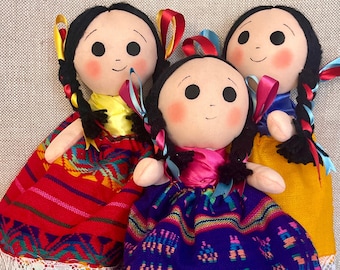 Handgemaakte Mexicaanse "Lele Doll" gemaakt door ambachtelijke handen - uniek in zijn soort