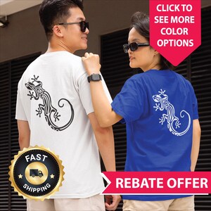 Tribal Gecko Back Design T-Shirt - Unique Hawaiian Lizard Art Tee, Tropical Inspired Shirt, Custom Men&#39;s & Women&#39;s Graphic Apparel