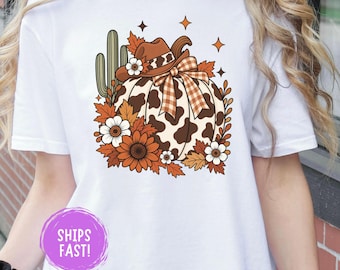 Howdy Fall Shirt Western Autumn Tee Cowboy Fall Shirt Rustic Pumpkin Graphic Tee Country Fall Outfit Thanksgiving Shirt Comfort Colors