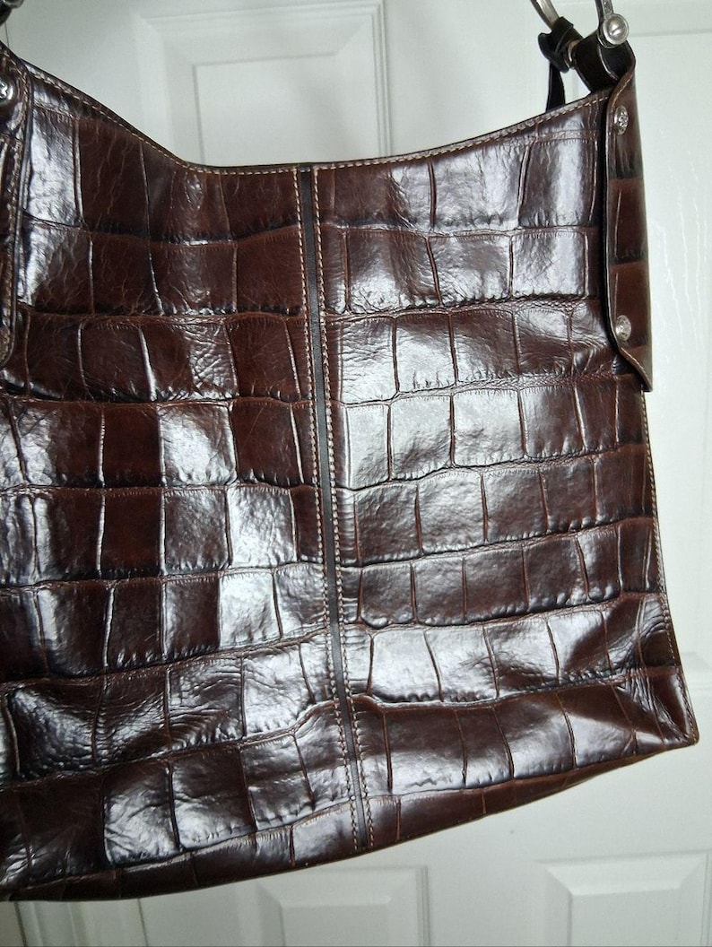 Large Brighton Rich Dark Brown Croc-Embossed Leather Shoulder Bag D664883 image 7