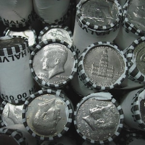 Kennedy Half Dollar Unsearched Bank Rolls! 20 COIN ROLL! Look for silver++