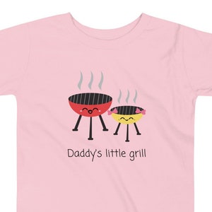 Daddy&#39;s Little Grill Toddler T-Shirt, Funny Pun Father&#39;s Day, Fathers Day Gift from Baby Girl, Summer Pun Toddler T-Shirt, Fathers Day Puns