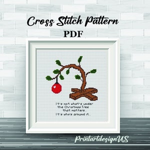 Es ist nicht das, was unter dem Weihnachtsbaum ist. Kreuzstich-Muster. Charlie Brown Weihnachten. Lustiges Weihnachtszitat. Weihnachtsstickerei.