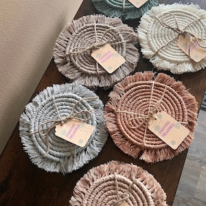 Macrame coasters set home coasters boho decor round braided coasters house warming gift fringe macrame set of 2