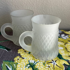 Tiara Frosted Diamond Point Glass Mug