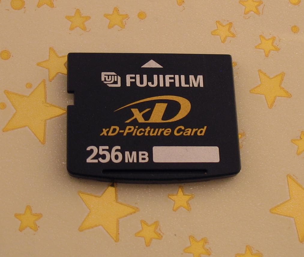 美品　FinePix　A500 メモリーカード付き Fujifilm A500 Review - Performance - Imaging Resource