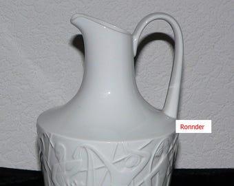People in Paradise or Eden - Jug by Kurt Wendler - Gemstone - White - Glazed Porcelain -