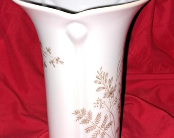 Arzberg porcelain vase in flower shape with meadow grass pattern - No. 51 -