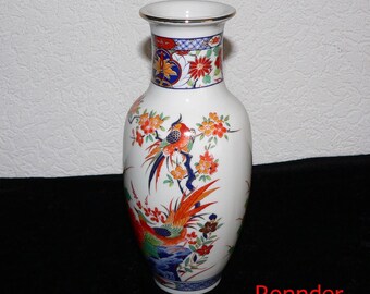 Porcelain Vase - Imari Style - Shogun Dynasty