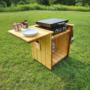 Piani di costruzione per supporto per piastra Piani fai da te per cucina esterna Blackstone Stand Grill Station Ripiano pieghevole Tavolo per griglia Stazione di cottura Carrello per griglia