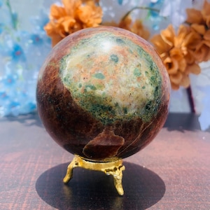 Sfera di pietra metafisica di granato rosso da 84 mm realizzata a mano / Meditazione di guarigione con energia metafisica e potere curativo
