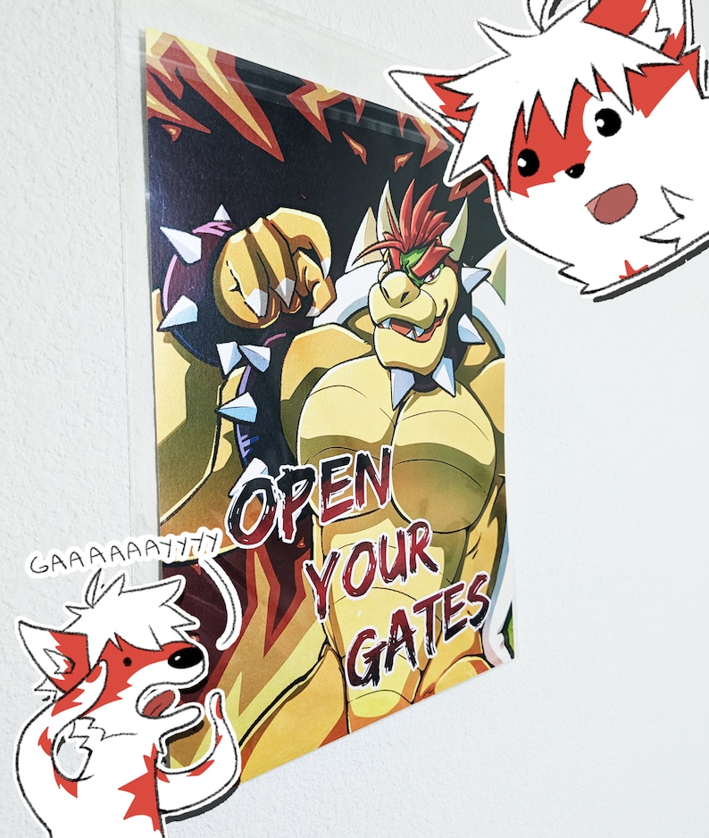 K&ouml;nnte beinhalten: Ein Poster mit einer Comicfigur mit rotem Irokesenschnitt und gelbem K&ouml;rper. Die Figur zeigt ihre Muskeln und hat einen entschlossenen Ausdruck. Der Text "OPEN YOUR GATES" ist in schwarzen Buchstaben auf dem Poster geschrieben.