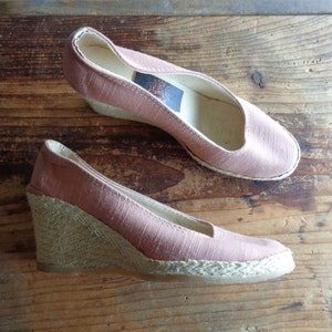 vintage high heel espadrilles // real cotton and real twine, old pink, dead stock condition