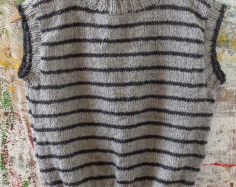 hand-knitted wool vest // pullover, natural newzealand wool, striped, short, grey with antracite, ready to ship