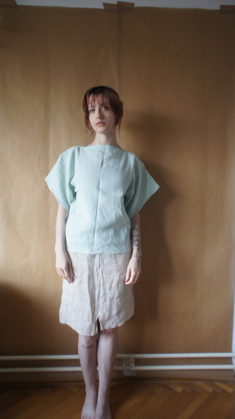 muslin / double gauze top / sweater // short sleeves, wide, mint green, ready to ship image 2