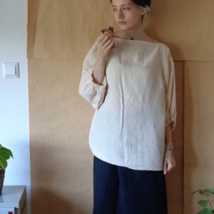 muslin / double gauze top / sweater // long sleeves, wide, peach, ready to ship