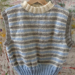 hand-knitted wool vest // pullover, made from newzealand wool, striped, short, multi color, creme, grey and blue, ready to ship