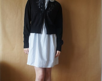 vintage cardigan // long sleeves, with buttons and lace, in black