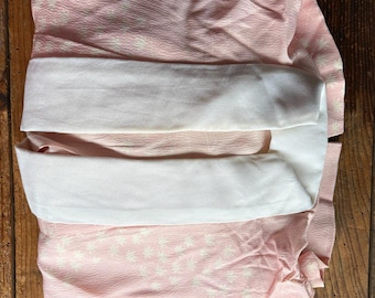 Kimono vintage // fabricado en viscosa, se puede usar como bata, en color rosa/melocotón