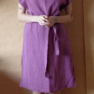 double gauze muslin dress // midi, sleeveless, lilac, with belt, ready to ship