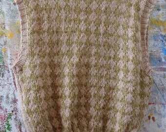 hand-knitted vest // made from super soft baby alpaca and silk mohair, round neck, patterned, beige and olive green