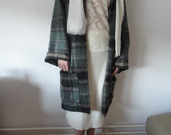 plaid wool mohair coat // long wide sleeves, with belt and pockets, black & grey and green