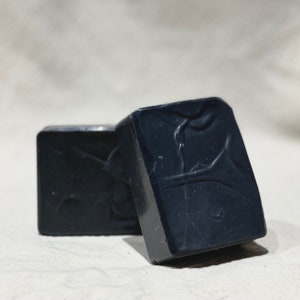 Tallow Soap Bar - Bentonite Clay & Activated Charcoal