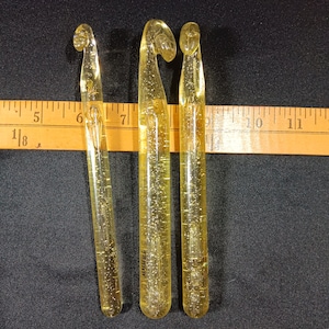 Big Sizes Crochet Glittery Plastic Hooks, 3 sizes
