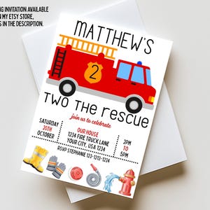 Puede incluir: Una tarjeta de invitaci&oacute;n de cumplea&ntilde;os rectangular con un cami&oacute;n de bomberos rojo, una escalera amarilla y el n&uacute;mero 2 en el lateral. El texto dice MATTHEW'S TWO THE RESCUE, con detalles para una fiesta el s&aacute;bado 20 de octubre en 1234 Fire Truck Lane.
