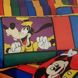Goofy pillowcase. Mickey&#39;s Stuff for Kids Standard pillowcase 20 X 30 inches. New Old Stock, never opened. From 1994.