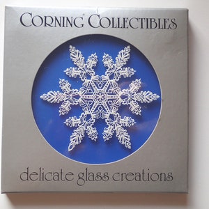 Corning Collectibles delicate glass creations snowflake Christmas ornament